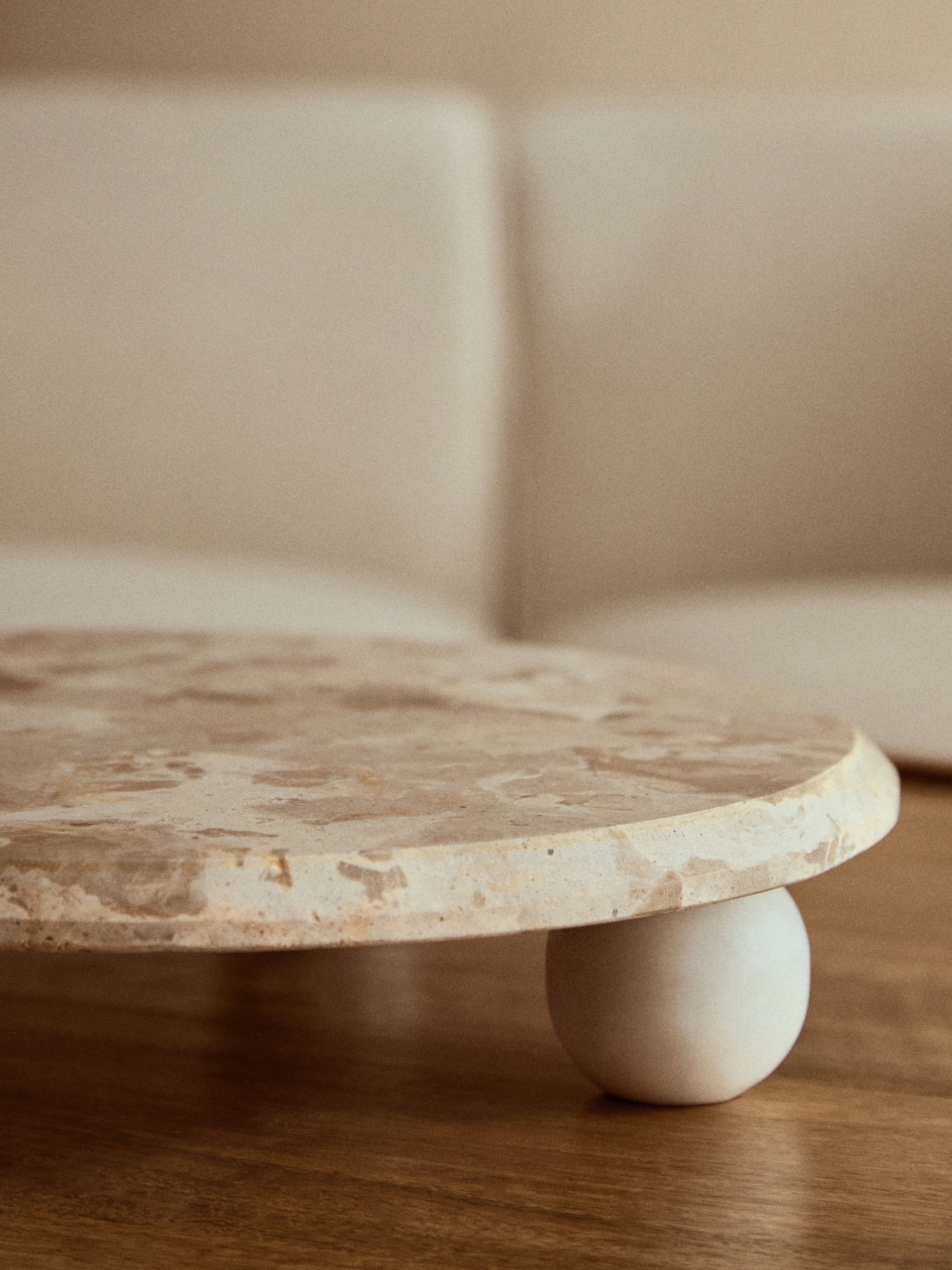 Como Chocolate Marble Riser